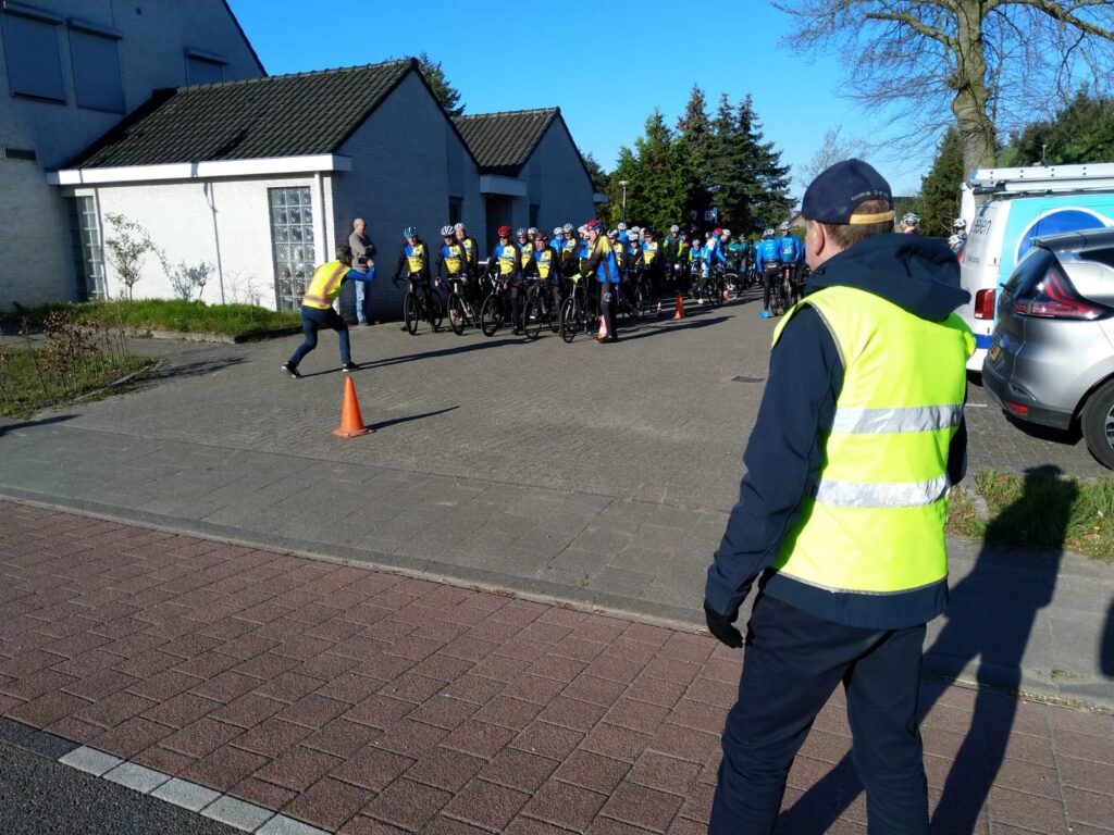 Vertrek verbroederingstocht 2025